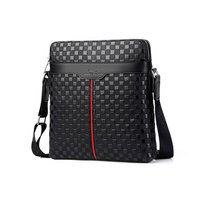 Whatna 革 ショルダーバッグ メンズ メッセンジャーバッ厚手 レザー 縦型 2室仕切 ipad 10.5収納可 小さめビジネスバッグ 通勤 通学 斜めがけバッグ オシャレ な シンプル な 自転車 かばん男性用