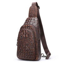 Whatna クロコダイル型押し牛革 斜めがけ ボディバッグ ワンショルダー メンズ 本 革 厚手 レザー イヤホン穴付き ブラウン 9074