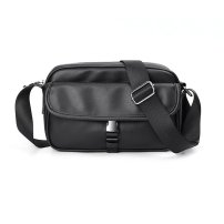 Whatna ミニショルダーバッグ メンズ ポシェット 肩掛けバッグ 横型 ショルダーミニポーチ 革 軽量 小型 人気型 耐久性 小さめメッセンジャーバッグ斜め掛け ビジネス 通学 通勤鞄 軽量 実用 自転車 バッグ かばん男性用 黒