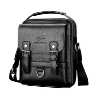 Whatna 革 ショルダーバッグ メンズ 2way 斜め掛け 手提げバッグ セカンドバッグ 手持げバッグ キーリング付 レザー Ipad 9.7収納可 横型 カジュアル フォーマル ビジネス 通学 通勤 肩掛けバッグ 自転車かばん プレゼント男性HA-102