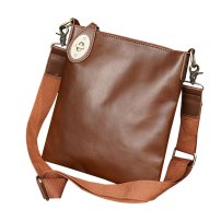 Whatna 厚手 レザー ショルダーバッグ メンズ メッセンジャーバッグ 革 縦型 小さめビジネスバッグ 盗難防止の機能 ipad10.5収納可 通勤 通学 斜めがけバッグ オシャレ な シンプル な 軽量 実用 自転車 かばん男性用 ブラウン