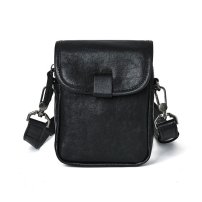 Whatna アンティーク風合い鞣し天 然 牛革ミニショルダーバッグ メンズ ポシェット メッセンジャーバッグ小さめ ショルダーミニポーチ 縦型 ipad mini収納可 本革 通勤 通学 斜めがけバッグ 自転車 かばん男性用 黒ブラウン13673
