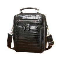 Whatna ワニ革ショルダーバッグ メンズ 3way斜め掛け胸バッグ 手提げバッグ セカンドバッグ 手持げバッグ Ipad 9.7収納可2室仕切 ダブルファスナー 鰐革 カジュアル フォーマル ビジネス 通学 通勤 結婚式 肩掛けバッグ 自転車かばん プレゼント男性 4443