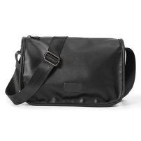 Whatna 革 ショルダーバッグ メンズ 斜め掛け ボディバッグ 胸バッグ 厚 手 レザー小さめビジネスバッグ 9.7インチのipad収納可 肩掛け 通勤 通学 斜めがけバッグ 防水 バッグ 自転車 かばん男性用