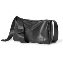 Whatna 革 ショルダーバッグ メンズ 斜め掛け ボディバッグ 胸バッグ 厚 手 レザー小さめビジネスバッグ ipad Mini収納可 肩掛け 通勤 通学 斜めがけバッグ 防水 バッグ 自転車 かばん男性用