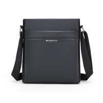 Whatna ショルダーバッグ メンズかばん 斜め掛け ボディバッグ 胸バッグ 肩掛けバッグメッセンジャーバッグ シンプル カジュアル ワンショルダーボディバッグPUレザ ー ipad9.7収納可