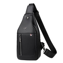 Whatna ワンショルダーメンズ ボディバッグ 斜め掛けバッグ肩掛け 胸バッグ メッセンジャーバッグ PUレザー 大容量 イヤホン穴付 USBポート付 左右に付け替え可 軽量 男女兼用