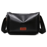 Whatna 天然 牛 革 ワンショルダーバッグ メンズ 斜め掛け ボディーバッグ 胸バッグ 本 革 小さめビジネスバッグ 横型 ipad 10.5収納可 肩掛け 通勤 通学 斜めがけバッグ メッセンジャーバッグ 防水 バッグ 自転車 かばん男性用