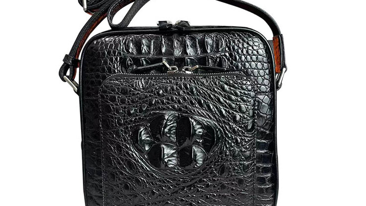 nanoha様用【極美品】ロエベ ショルダーバッグ メッセンジャー ネイビー 楽天市場】ロエベ loewe（カラーネイビー）（ショルダーバッグ