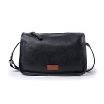 Whatna アンティーク風合い鞣し天 然 牛革ショルダーバッグ メンズ メッセンジャーバッグ ボディ斜め掛け胸バッグ かばん斜めがけ 小さめ ビジネスバッグ A4 ipad 10.5収納可 本革 通勤 通学 斜めがけバッグ 自転車 かばん男性用 黒YH8066