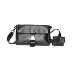 Whatna フラップ式 ワンショルダー メンズ ボディバッグ PUレザー 2点セット 小銭入れ付き iPad mini収納可 斜め掛けバッグ 横型 軽量 コンパクト 通勤 通学 旅行 カジュアル おしゃれ 鞄 プレゼント ギフト